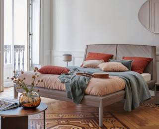 Montmartre bed