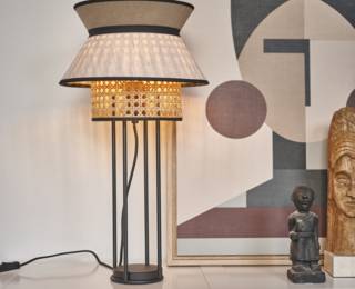 Lampe A Poser Singapour Nude