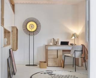 Addict Illusion rotating desk